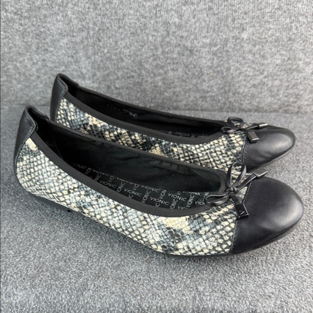 Vionic Black Leather Minna Cap Toe‎ Orthaheel Ballet Flats Snake Print 9.5 Wide